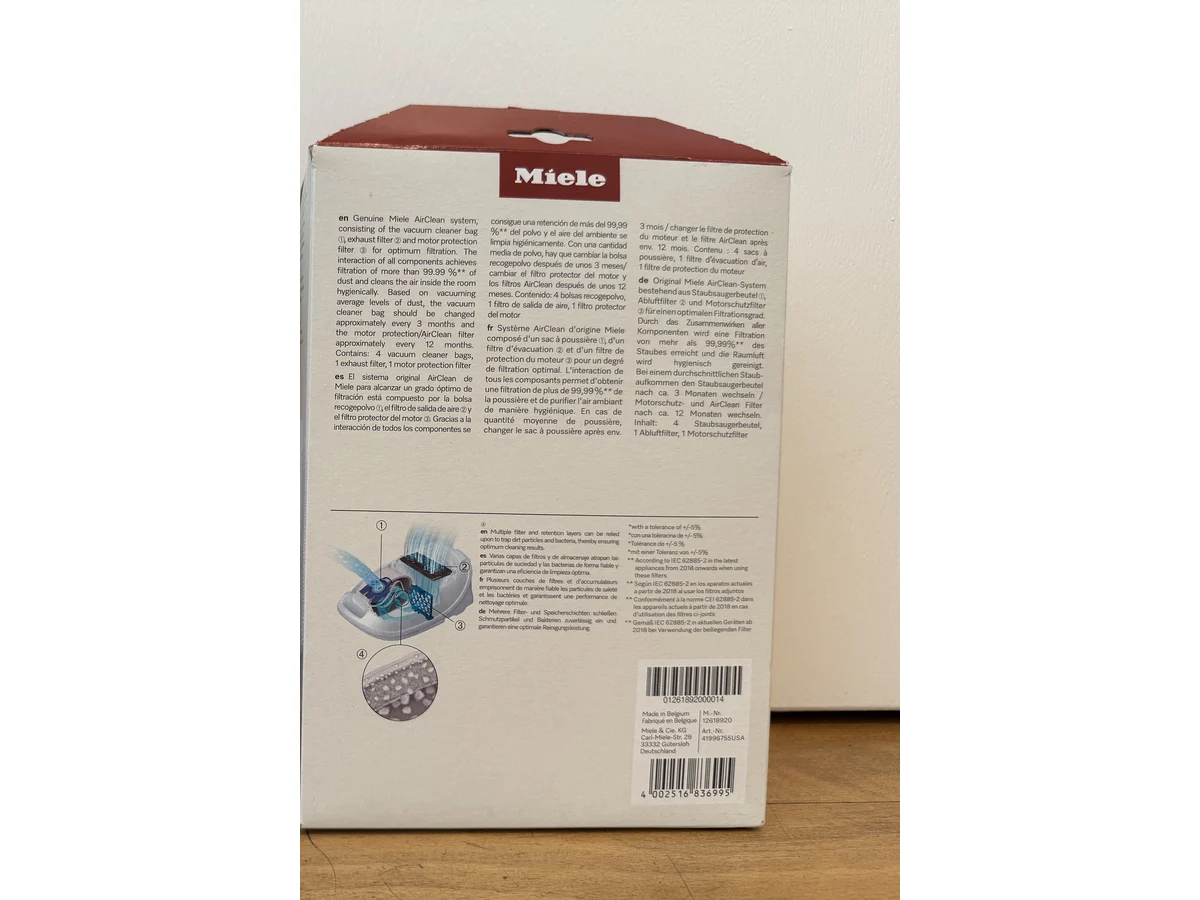 Back of Miele GN HyClean Air package with replacement bag details