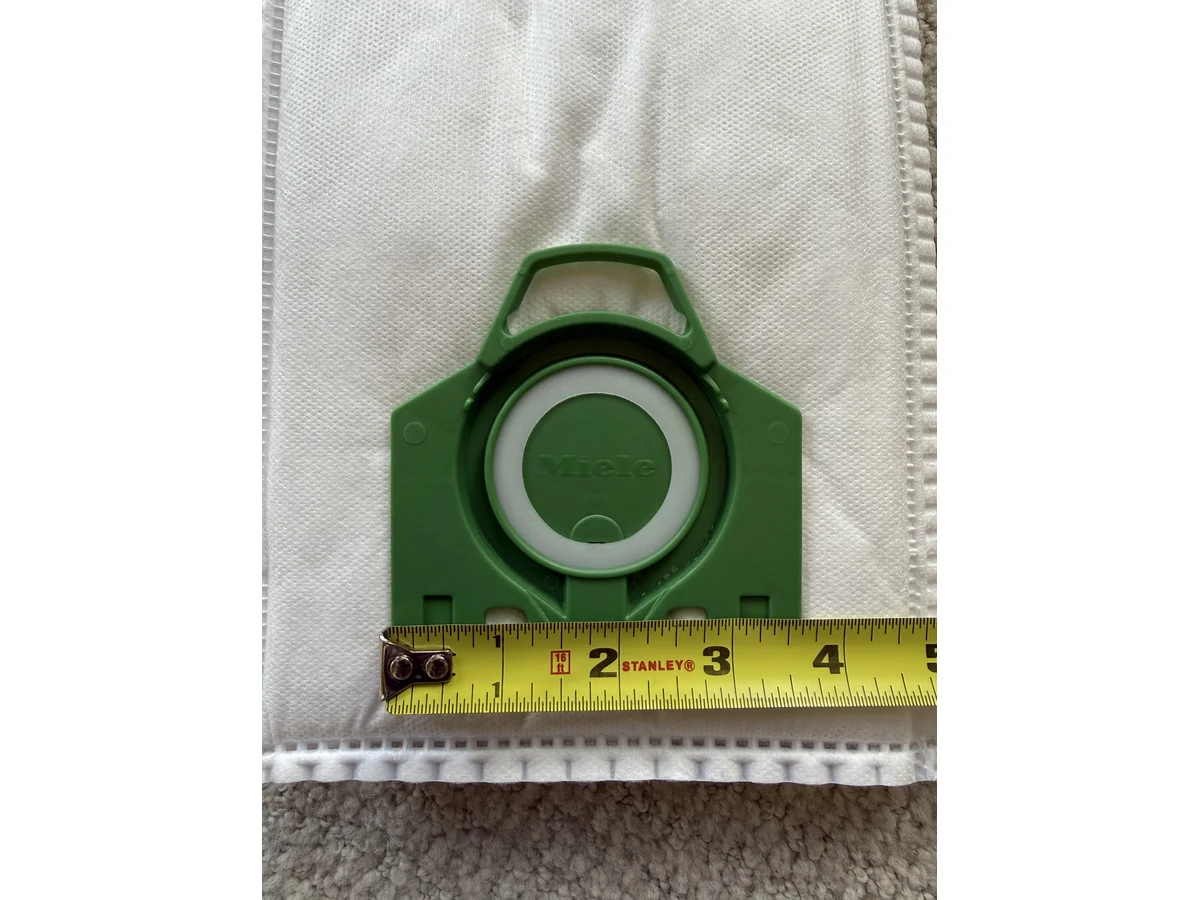 Miele Type U green collar width measured with tape